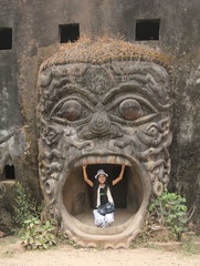 Laos_2011_Buddha_Park_4.jpg