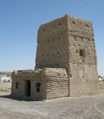 m_Oman_-_Old_Fort_at_Adam_-_1.jpg