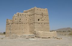 m_Oman_-_Old_Fort_at_Adam_-_5.jpg