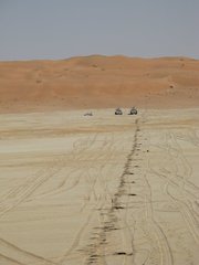 m_Seismic_-_Oman_-_2008_Vibs_on_Line_2.jpg