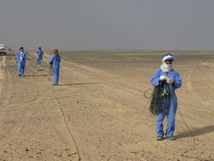 Oman_Picking_up_geophones_5.jpg