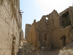 Oman_Ibri_Fort_Inside_-_1.jpg