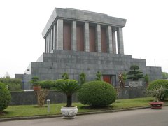 Hanoi_Ho_Chi_Minh_Mausoleum_4.jpg