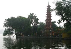 Hanoi_Tran_Quoc_Pagoda_11.jpg