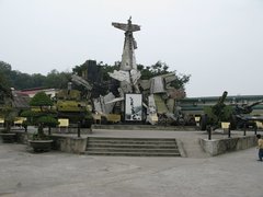 Hanoi_War_Museum_3.jpg