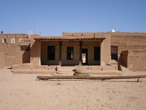 m_Kalifas_house_Back_yard2.JPG