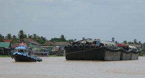 Filename=m_Rice_Barges-7.JPG
Filesize=40KiB
Dimensions=800x434
Date added=Sep 20, 2019 m_Rice_Barges-7.JPG