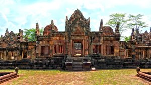 Filename=m_NEApril2015_PrasatMuangTam_HDR_DSCN2109_8_10_Detail-crop.jpg
Filesize=105KiB
Dimensions=800x455
Date added=Sep 20, 2019 m_NEApril2015_PrasatMuangTam_HDR_DSCN2109_8_10_Detail-crop.jpg