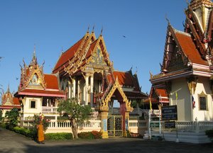Chachoengsao_Wat_-_Name_Unknown.jpg