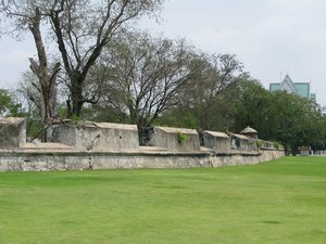 m_Chachoengsao_City_Wall_2.JPG
