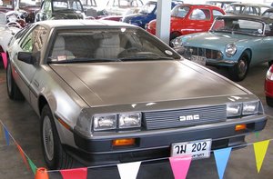 m_Jesada_Technik_Museum_Delorean_Back_to_the_Future_1.jpg