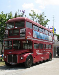m_Jesada_Technik_Museum_London_Double_Decker_Bus.jpg