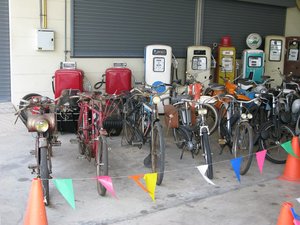 m_Jesada_Technik_Museum_Motorised_Bicycles_1.jpg