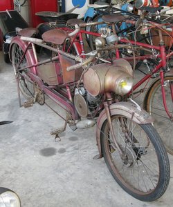 m_Jesada_Technik_Museum_Motorised_Tandem_Bicycle.jpg