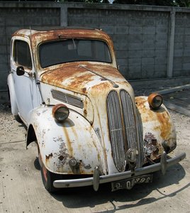 m_Jesada_Technik_Museum_Old_Car_10.jpg