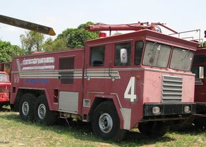 m_Jesada_Technik_Museum_Old_Fire_Truck_2.jpg