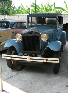 m_Jesada_Technik_Museum_wood_Burning_car_front.jpg