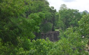m_Kanchanaburi_May_2012Death_Railway_-_Wong_Po_Bridge_13.jpg