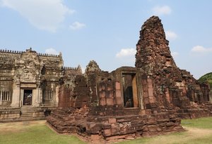 m_NEApril2015_Pimai_Crop_DSCN1625.jpg
