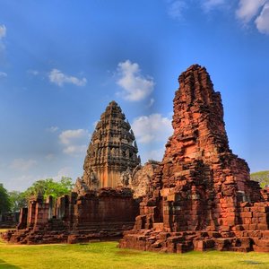 m_NEApril2015_Pimai_HDR_DSCN1641_0_2_Localtone-crop.jpg