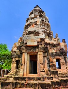 m_NEApril2015_PrasatHinPhanomWan_HDR_DSCN1517_6_8_Localtone-crop.jpg
