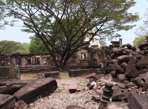 m_NEApril2015_PrasatHinPhanomwan_Crop_DSCN1503.jpg
