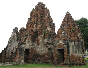 Lopburi_Prang_Khaek_2.jpg