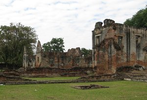 Filename=Lopburi_Wichien_House_2.jpg
Filesize=100KiB
Dimensions=800x551
Date added=Sep 20, 2019 Lopburi_Wichien_House_2.jpg