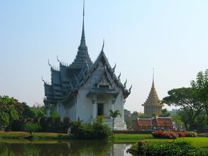 Muang_Boran_Ancient-City_Sanphet_Prasat_Palace_4.jpg