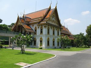 m_Thailand_-_Sanam_Chandra_Palace_4.jpg