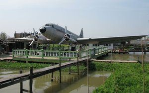 Koh_Kret_DC3.jpg