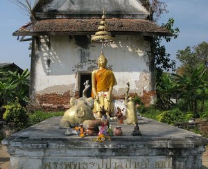 Koh_Kret_Wat_Pa_Lay_Lai_1.jpg