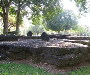 Filename=Prachinburi_Mahosot_Dvaravati_Era_Ruins_at_Wat_Sa_Kaeo.jpg
Filesize=188KiB
Dimensions=800x668
Date added=Sep 20, 2019 Prachinburi_Mahosot_Dvaravati_Era_Ruins_at_Wat_Sa_Kaeo.jpg