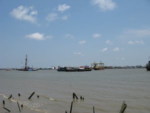 Filename=m_ChaoPraya_Ships_2.jpg
Filesize=45KiB
Dimensions=800x600
Date added=Sep 20, 2019 m_ChaoPraya_Ships_2.jpg