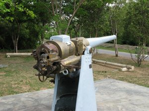 Filename=m_Chulachomklao_Naval_Base_Gun_2.jpg
Filesize=134KiB
Dimensions=800x600
Date added=Sep 20, 2019 m_Chulachomklao_Naval_Base_Gun_2.jpg
