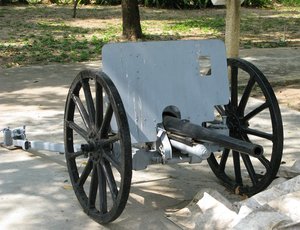 Filename=m_Chulachomklao_Naval_Base_Gun_6.jpg
Filesize=130KiB
Dimensions=800x615
Date added=Sep 20, 2019 m_Chulachomklao_Naval_Base_Gun_6.jpg