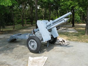 Filename=m_Chulachomklao_Naval_Base_Gun_7.jpg
Filesize=136KiB
Dimensions=800x600
Date added=Sep 20, 2019 m_Chulachomklao_Naval_Base_Gun_7.jpg