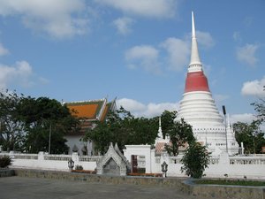 m_Pra_Samut_Chedi.jpg