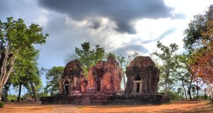 Filename=m_NEApril2015_PrasatPrangKu_HDR_DSCN1871_0_2_Localtone-crop.jpg
Filesize=98KiB
Dimensions=800x424
Date added=Sep 20, 2019 m_NEApril2015_PrasatPrangKu_HDR_DSCN1871_0_2_Localtone-crop.jpg