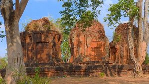 Filename=m_NEApril2015_PrasatPrangKu_HDR_DSCN1887_6_8_Localtone-crop.jpg
Filesize=118KiB
Dimensions=800x454
Date added=Sep 20, 2019 m_NEApril2015_PrasatPrangKu_HDR_DSCN1887_6_8_Localtone-crop.jpg