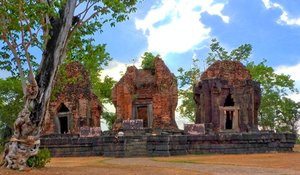 Filename=m_NEApril2015_PrasatPrangKu_HDR_DSCN1915_4_6_Detail-crop.jpg
Filesize=111KiB
Dimensions=800x467
Date added=Sep 20, 2019 m_NEApril2015_PrasatPrangKu_HDR_DSCN1915_4_6_Detail-crop.jpg