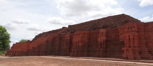 Filename=SriThep_2014_SriThep_Khmer_Ruins_2.jpg
Filesize=45KiB
Dimensions=800x344
Date added=Sep 20, 2019 SriThep_2014_SriThep_Khmer_Ruins_2.jpg
