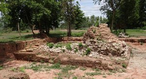 Filename=SriThep_2014_SriThep_Khmer_Ruins_3.jpg
Filesize=132KiB
Dimensions=800x432
Date added=Sep 20, 2019 SriThep_2014_SriThep_Khmer_Ruins_3.jpg