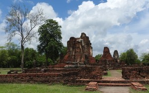 Filename=DSCN3369_-_Sukhothai_Wat_Mahatat_Historical_Park_18.jpg
Filesize=193KiB
Dimensions=800x503
Date added=Sep 20, 2019 DSCN3369_-_Sukhothai_Wat_Mahatat_Historical_Park_18.jpg