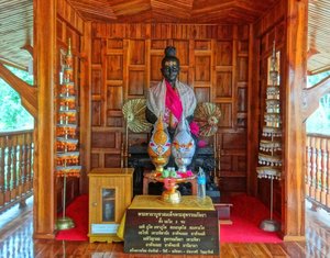 Filename=WichienBuri_2014_Wichienburi_King_Naresuen_Shrine_4.jpg
Filesize=134KiB
Dimensions=800x628
Date added=Sep 20, 2019 WichienBuri_2014_Wichienburi_King_Naresuen_Shrine_4.jpg