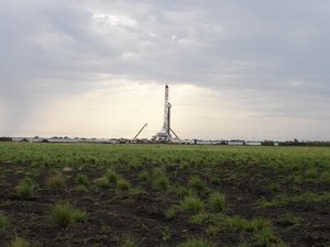 Filename=m_Sudan_Drill_Rig_1.JPG
Filesize=45KiB
Dimensions=640x480
Date added=Oct 15, 2019 m_Sudan_Drill_Rig_1.JPG